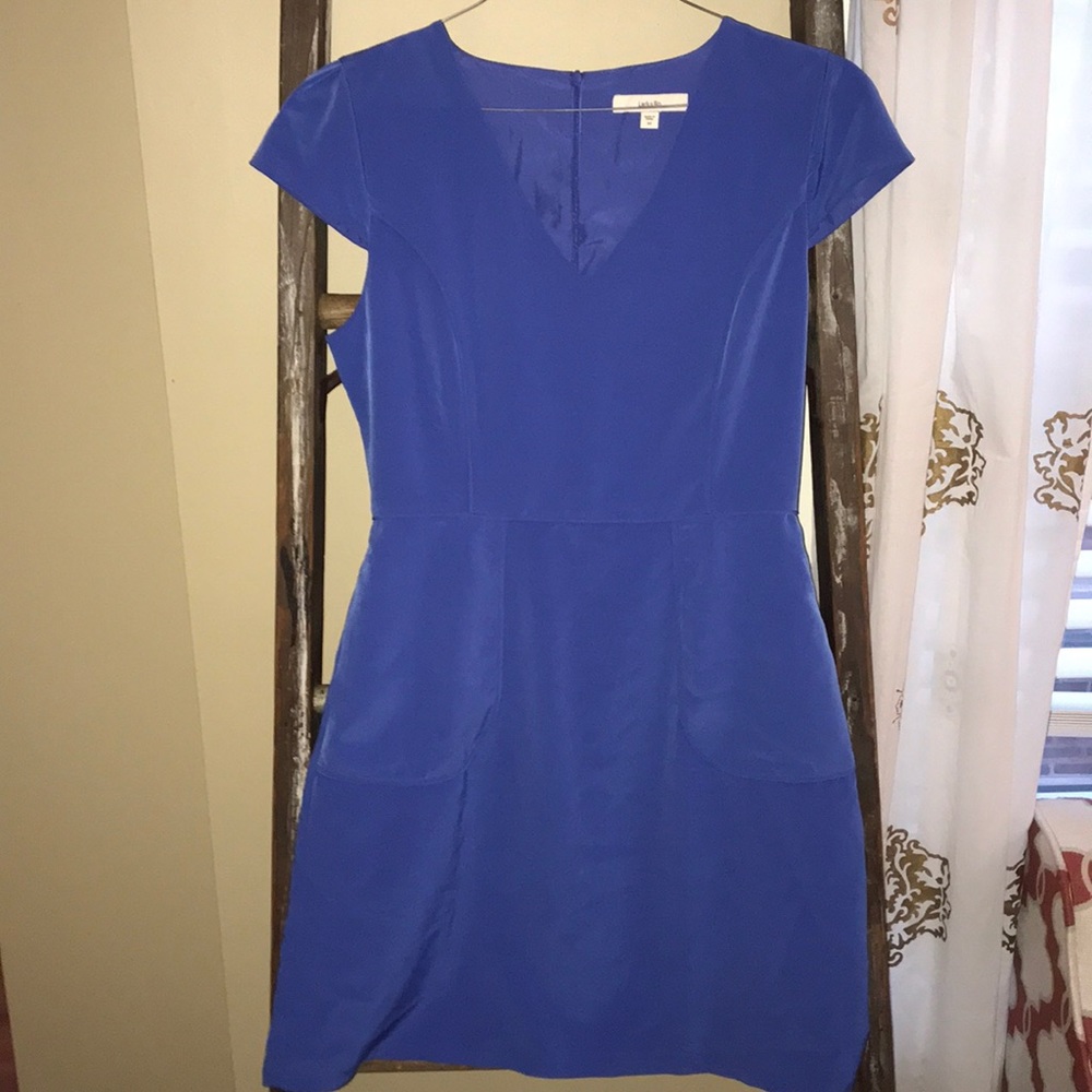 Cute blue dress with pockets! Perfect for work!